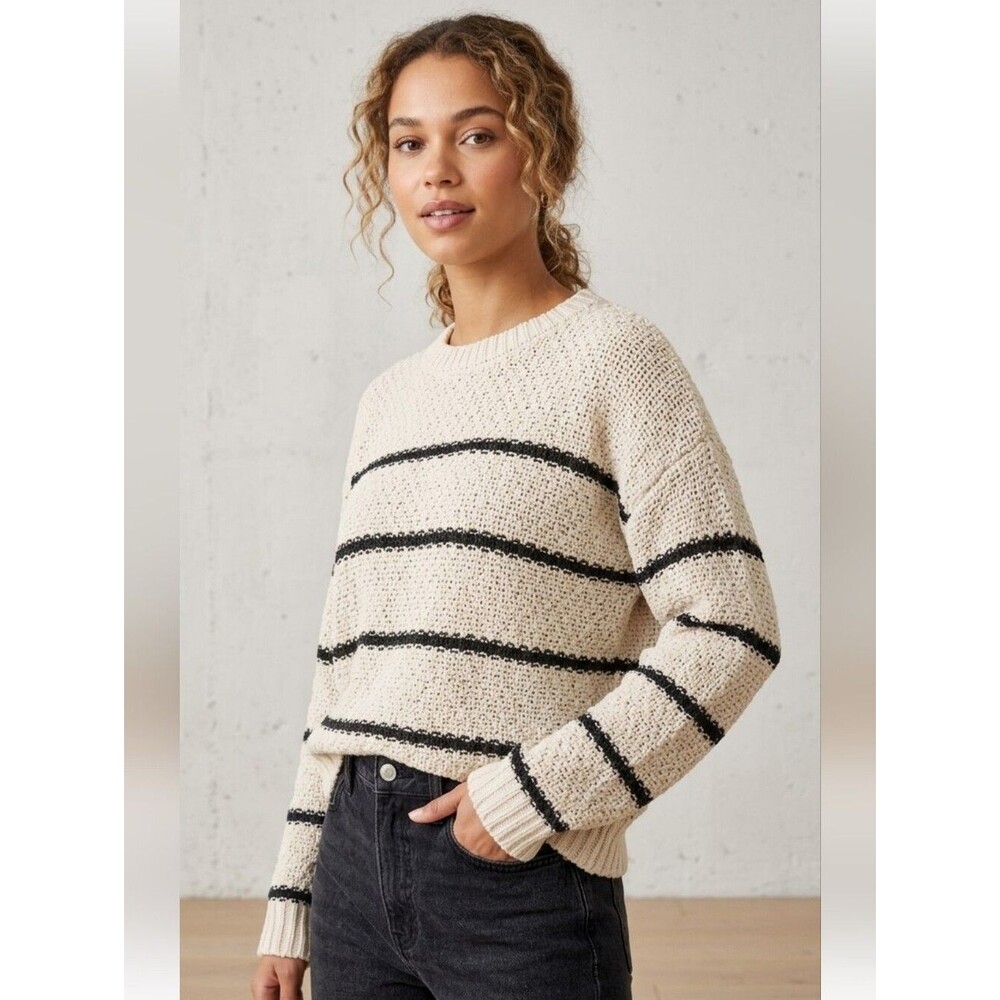 Pol Women's Oversized Striped Chenille Crew Neck Sweater Size Medium